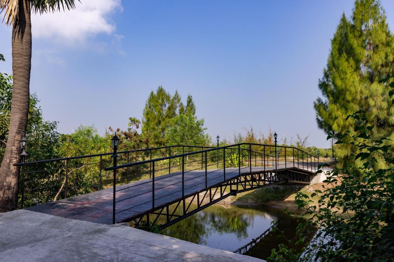 The Alampara Resort - Luxury Boutique Glamping & Water Sports Cheyūr Exterior foto